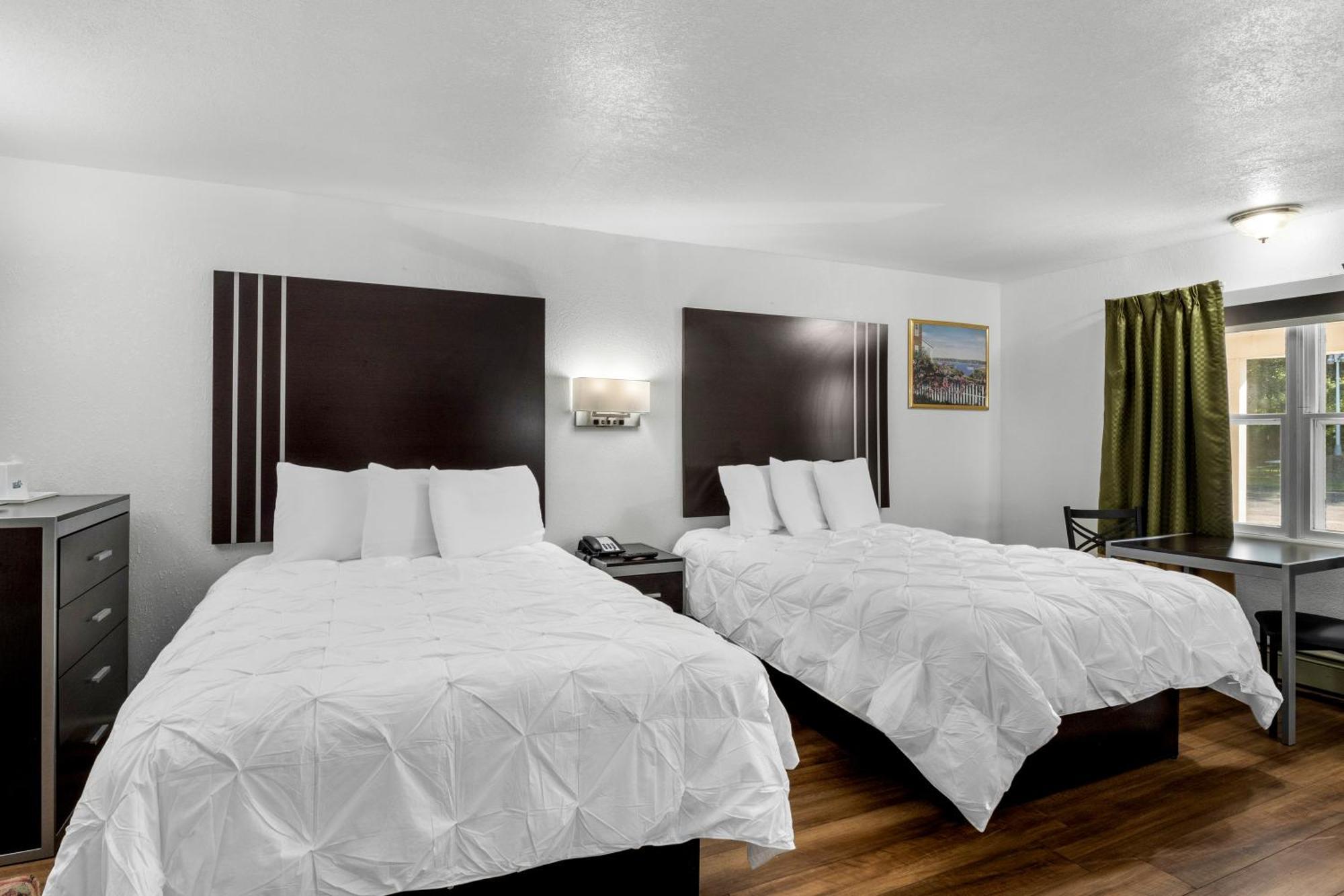 Americas Best Value Inn Jonesville/Hillsdale Exterior photo